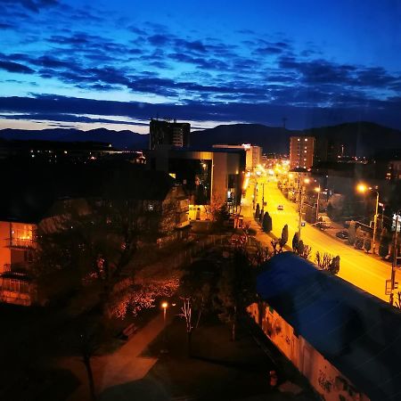 Studio 1O1O1 Apartment Piatra Neamţ Екстериор снимка